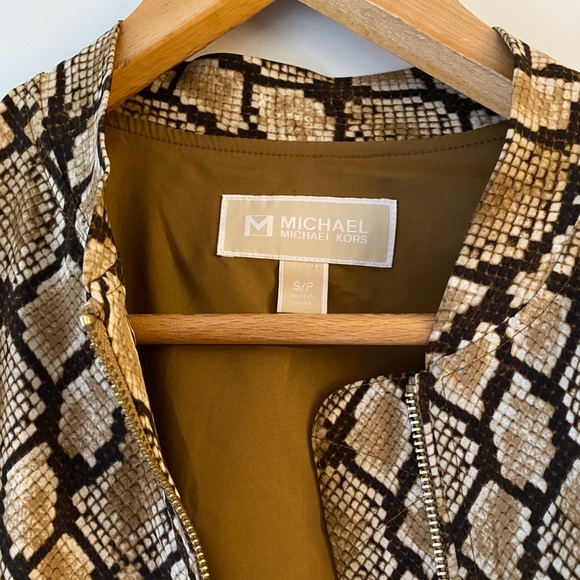 LAST DAY TO BUY! MICHAEL KORS JACKET - Picture 4 of 13